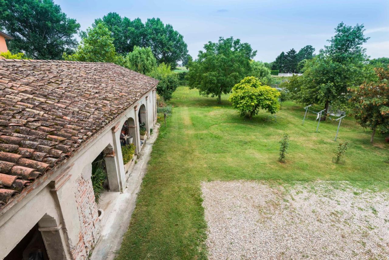 Corte Margherita Bed & Breakfast Motteggiana Exterior photo
